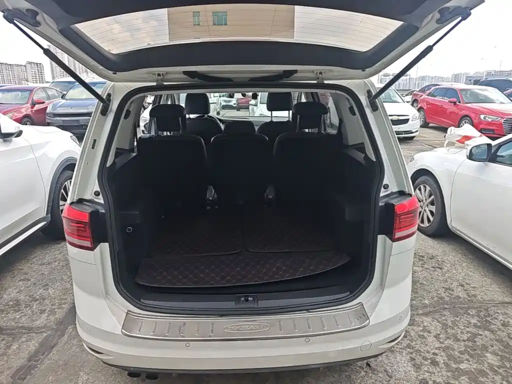Volkswagen Touran — миниатюра 19
