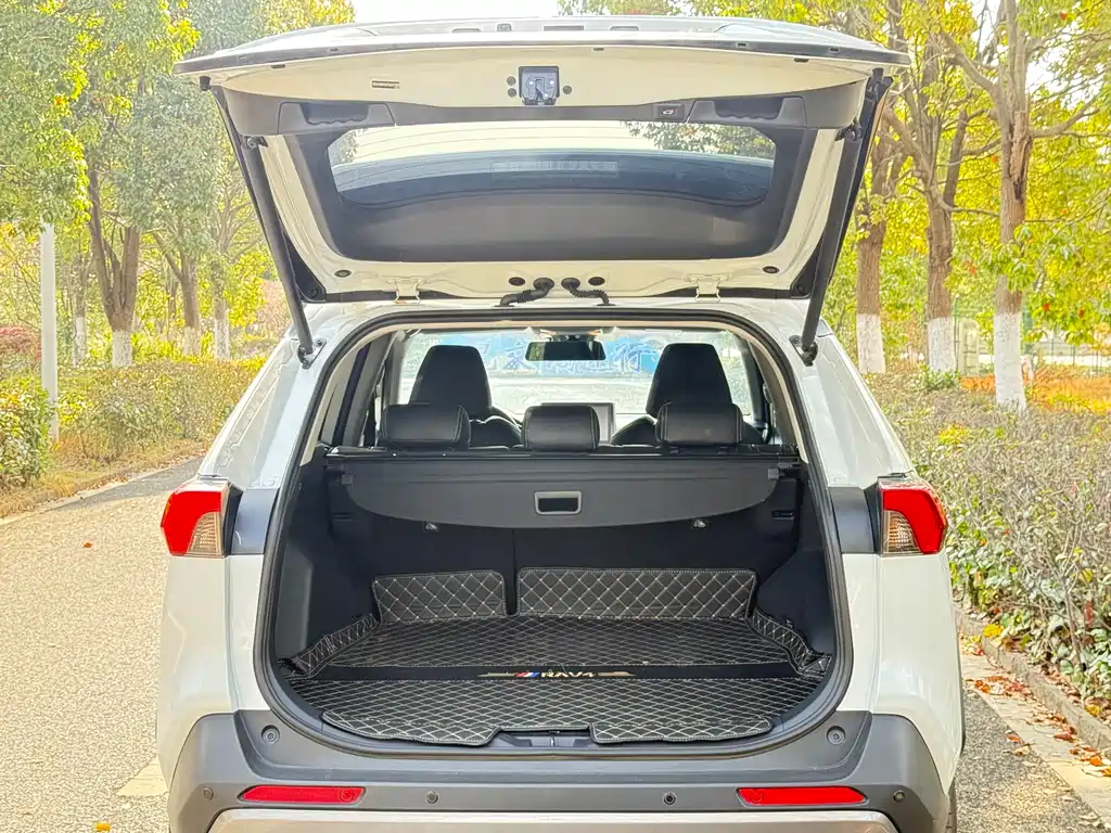 TOYOTA RAV4 RONGFANG