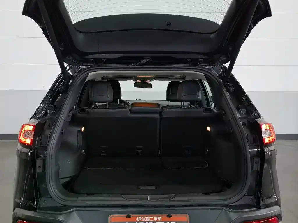 Jeep Cherokee — миниатюра 16