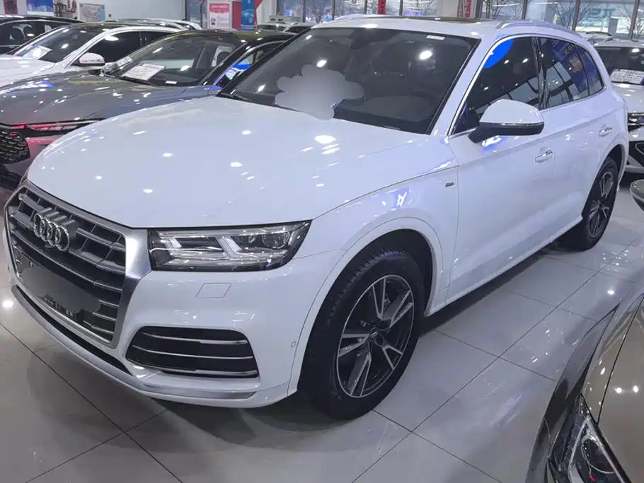 Audi Q5L — миниатюра 2