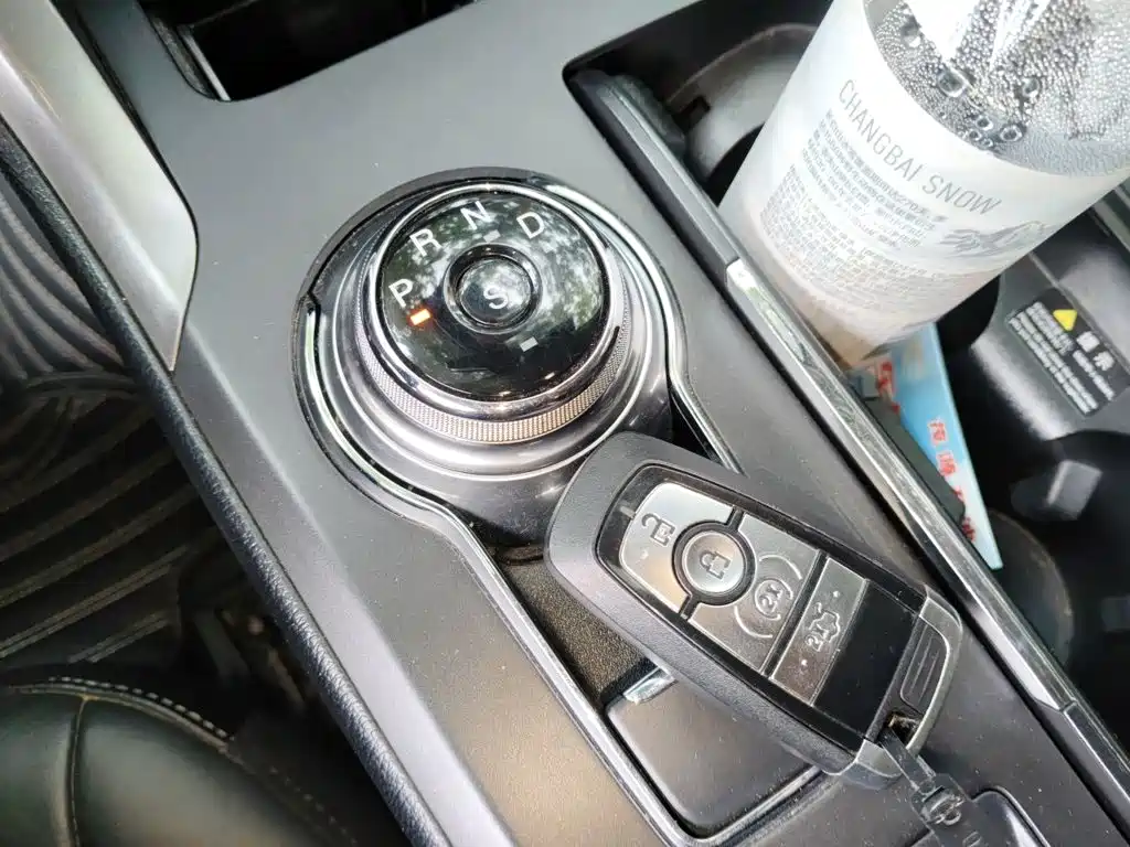 Ford Mondeo — миниатюра 15
