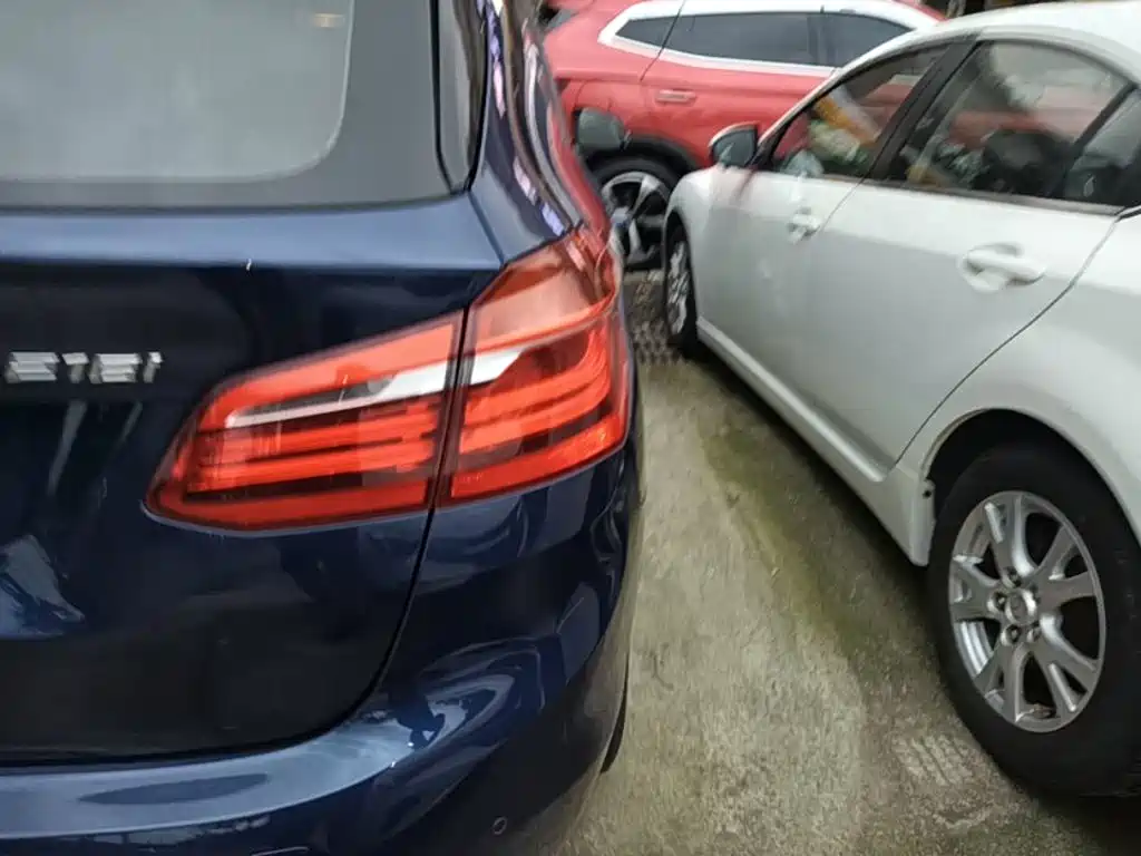 BMW 2 Series Active Tourer — миниатюра 8