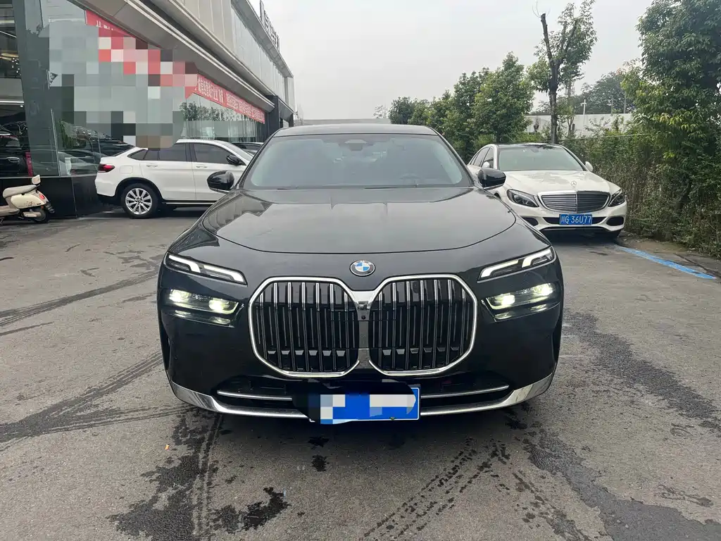 BMW 7 Series 7 2023 735Li M Sport