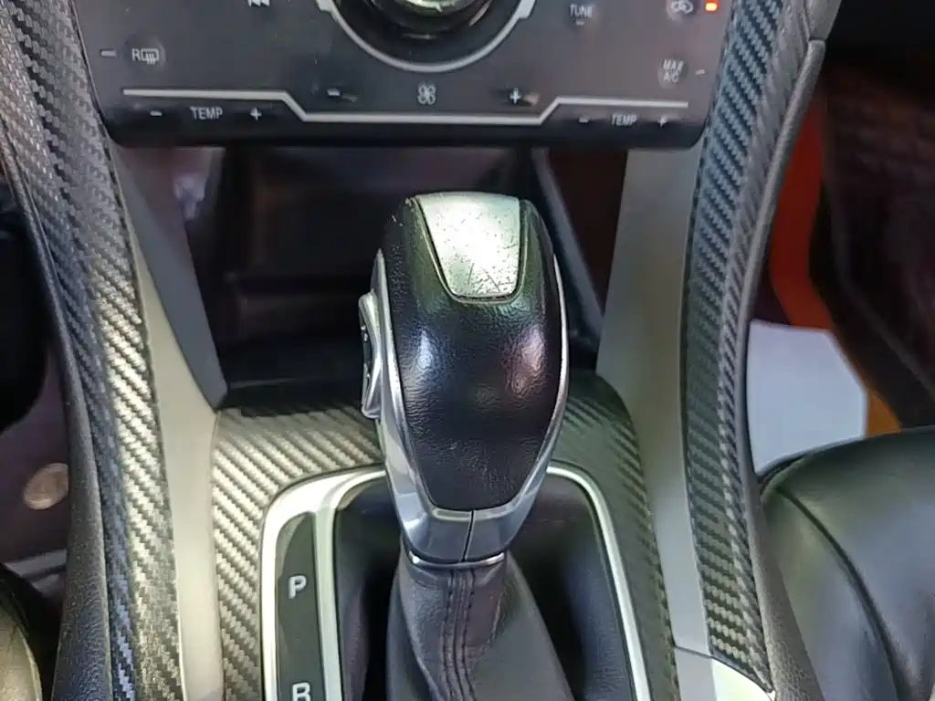 Ford Mondeo — миниатюра 14