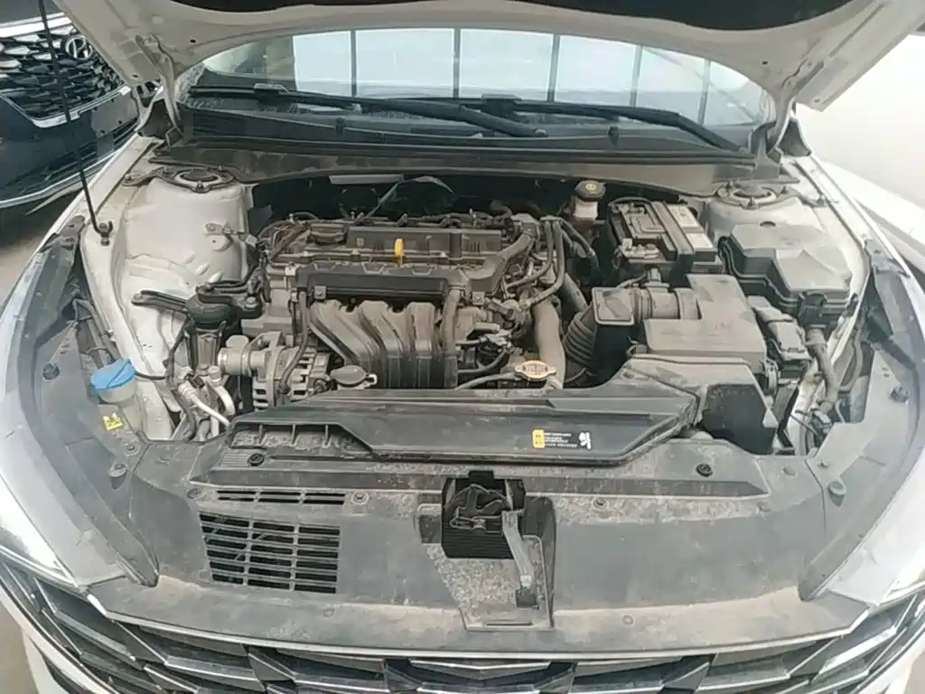 Hyundai Elantra — миниатюра 20