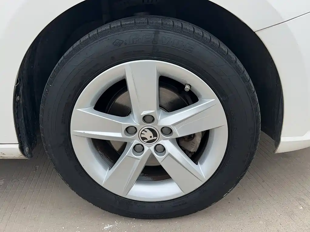 Skoda Fabia — миниатюра 5