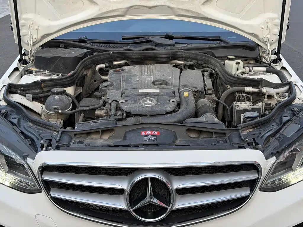 Mercedes-Benz E-Class — миниатюра 15