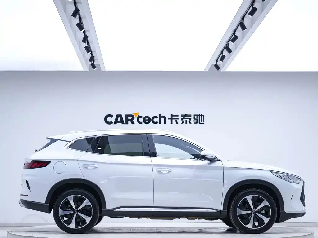 BYD PLUS New Energy — миниатюра 5