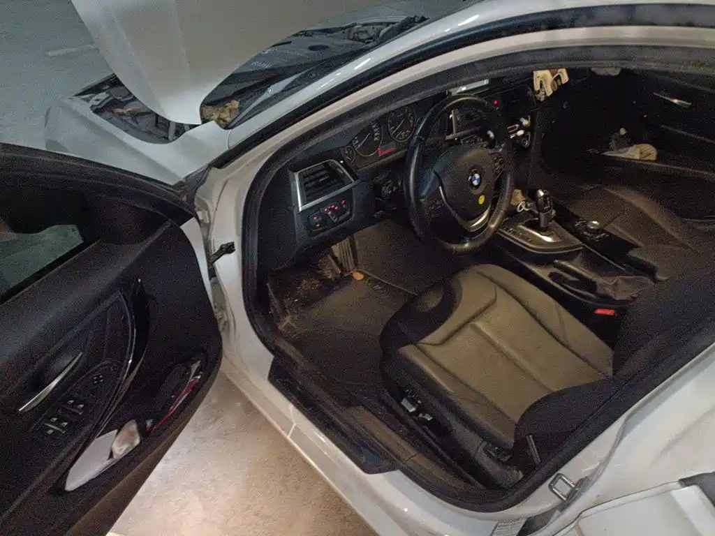 BMW 3 Series — миниатюра 14