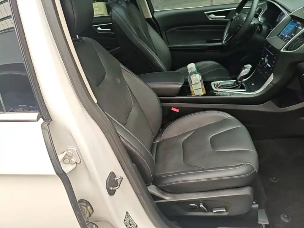 Ford Edge — миниатюра 25