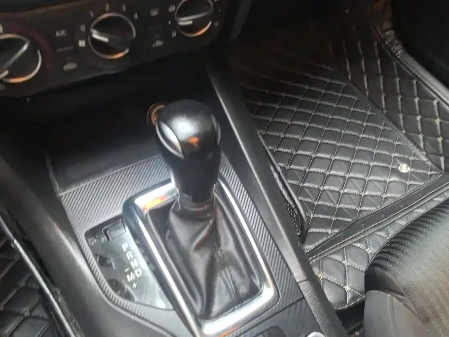 Mazda 3 Axela — миниатюра 16