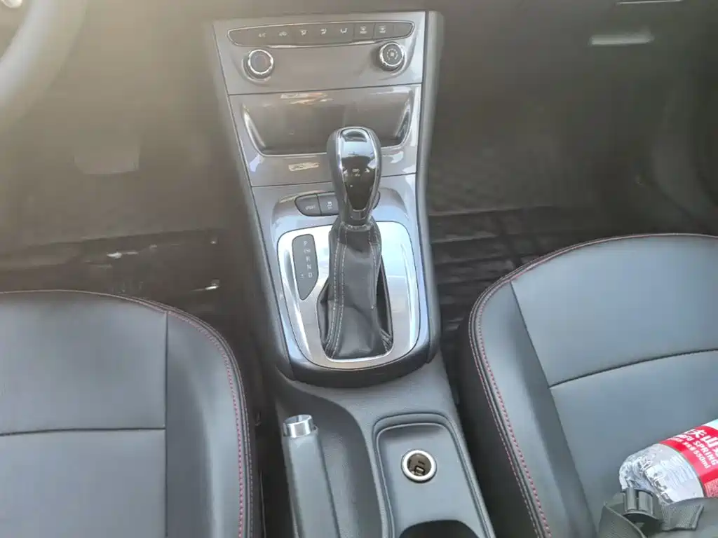 Buick Verano — миниатюра 14