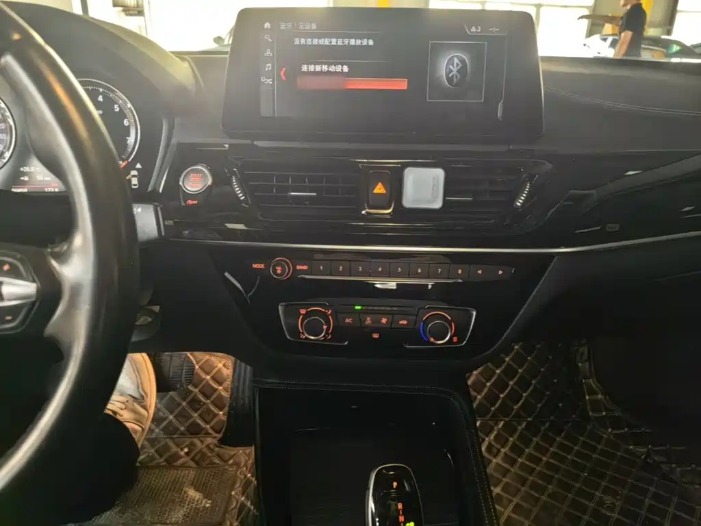 BMW 1 Series — миниатюра 10