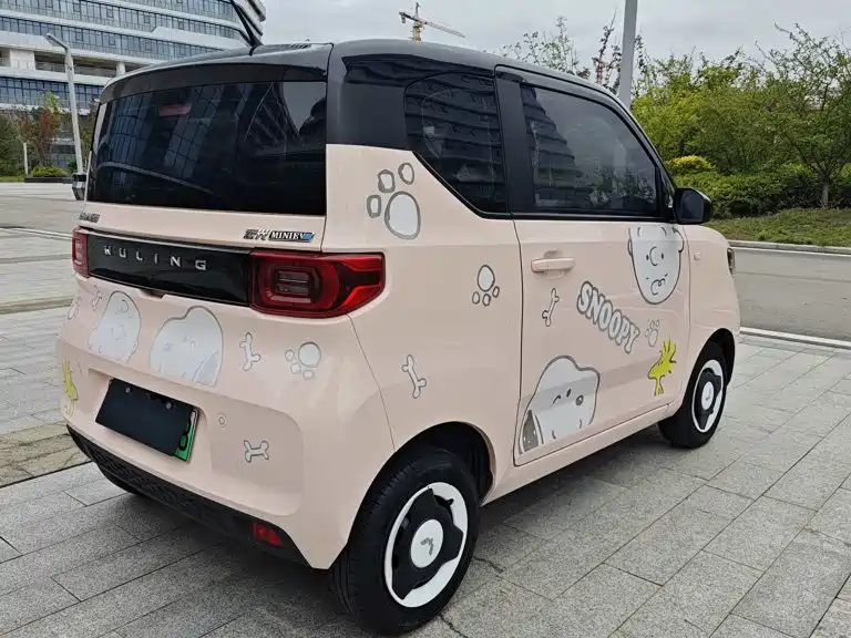 Wuling MINIEV — миниатюра 4