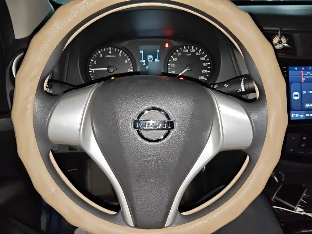 Nissan Navara — миниатюра 3