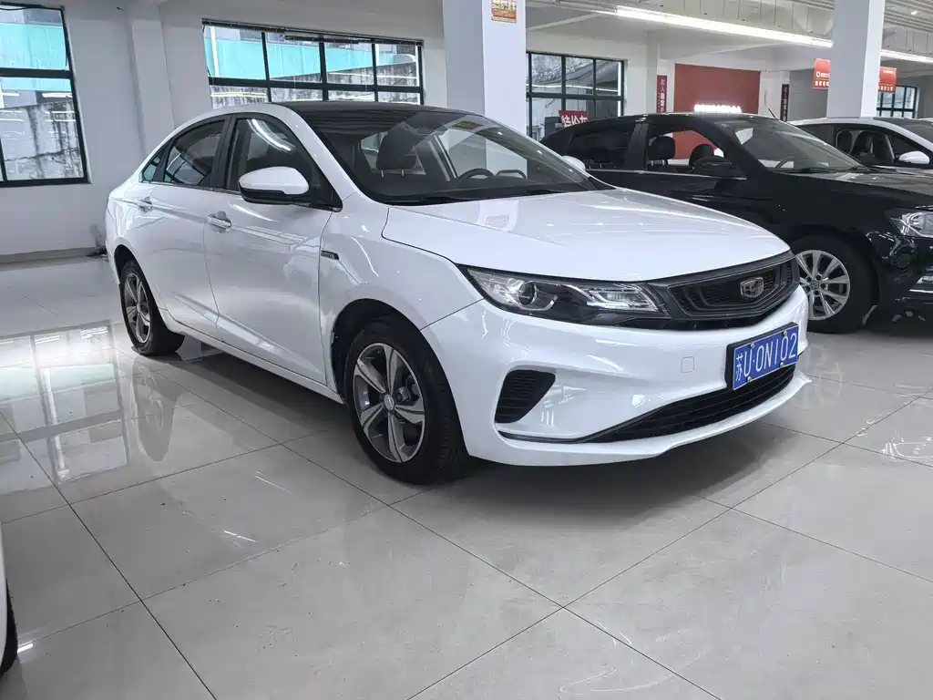 Geely Emgrand GL — миниатюра 3