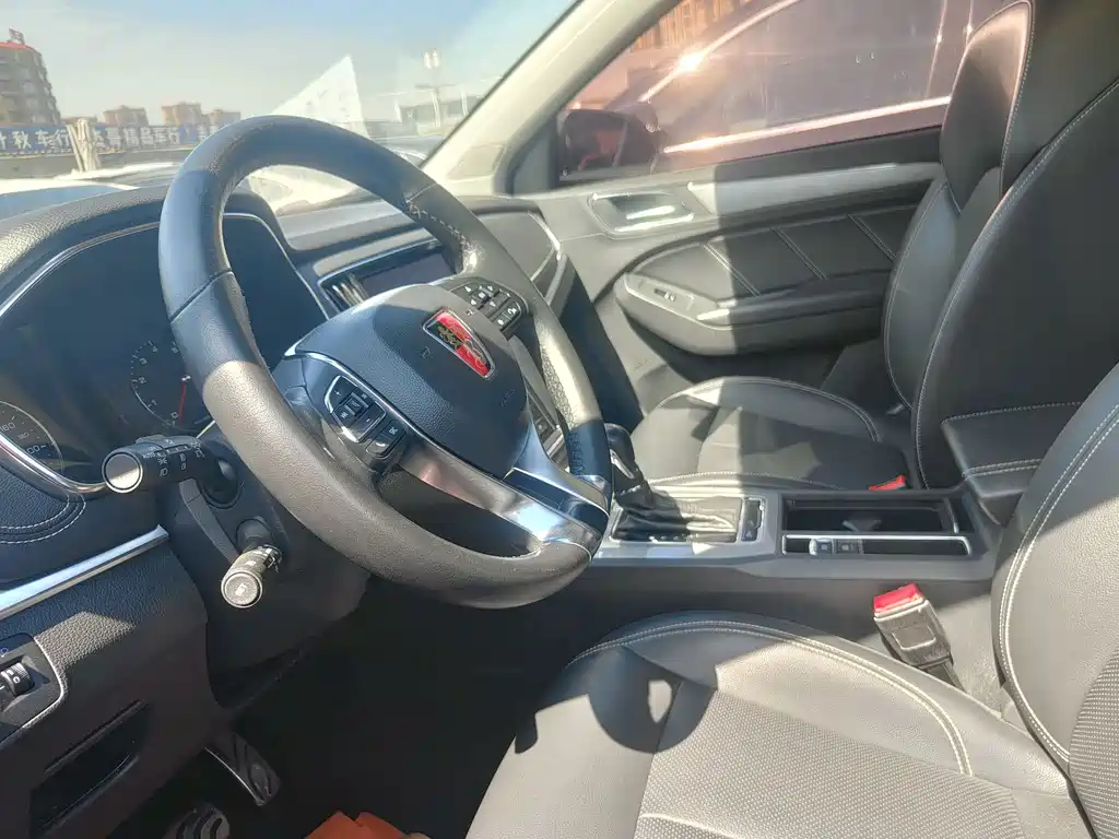 Roewe RX5 — миниатюра 5