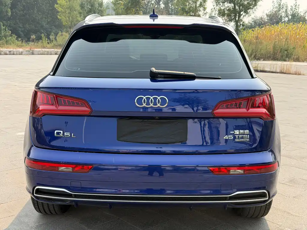 Audi Q5L — миниатюра 5