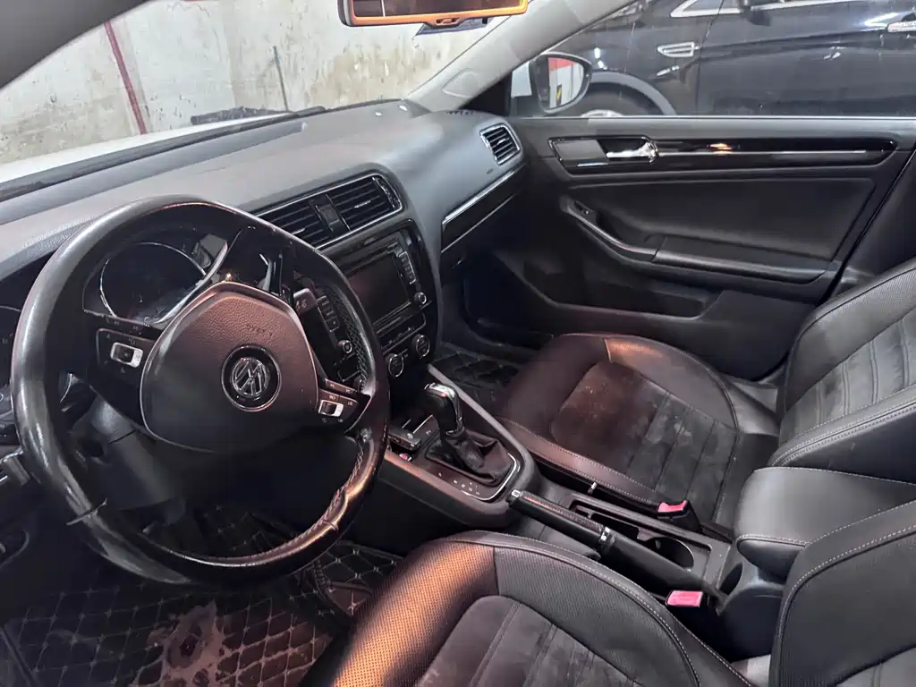 Volkswagen Sagitar — миниатюра 2