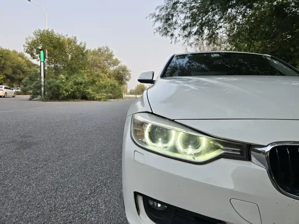 BMW 3 Series — миниатюра 13