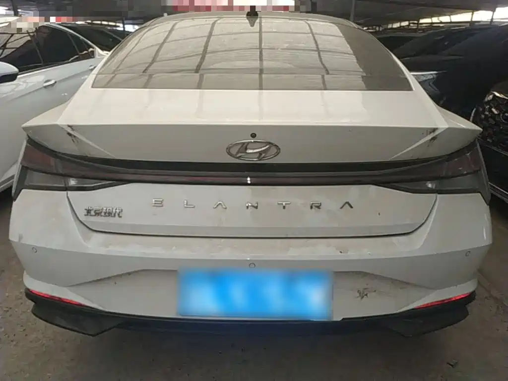 Hyundai Elantra — миниатюра 6