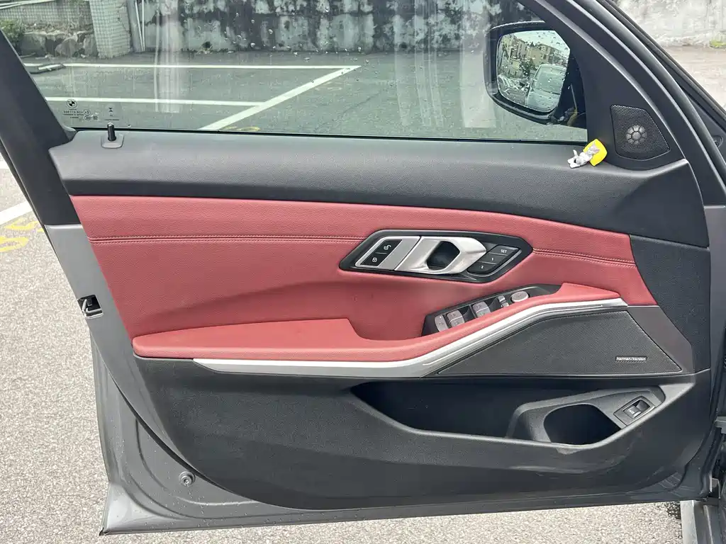 BMW 3 Series — миниатюра 11