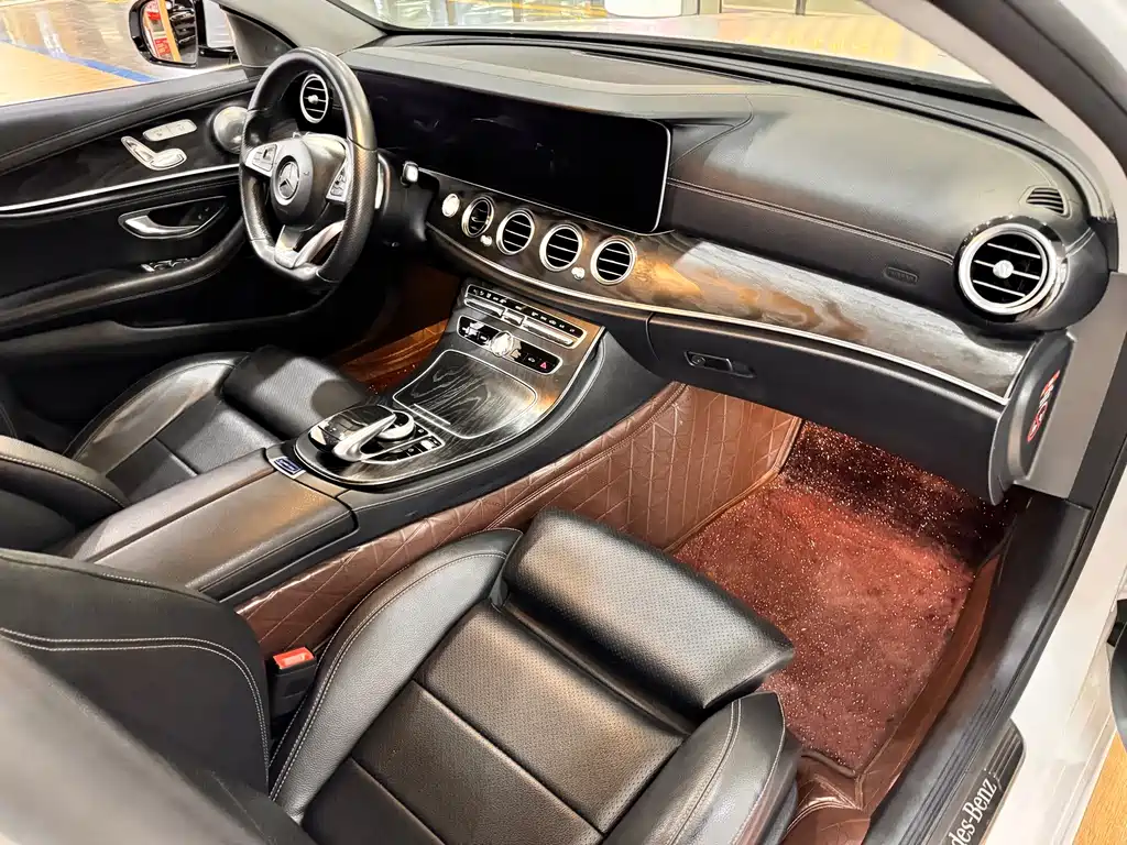 Mercedes-Benz E-Class — миниатюра 18