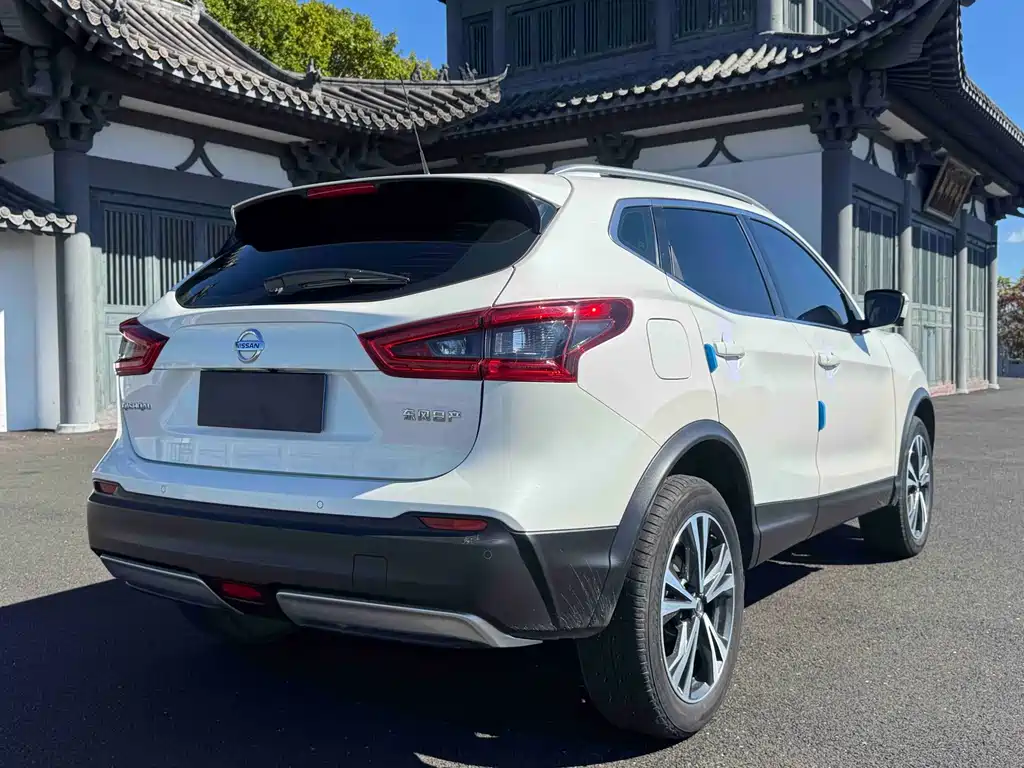 Nissan Qashqai — миниатюра 6