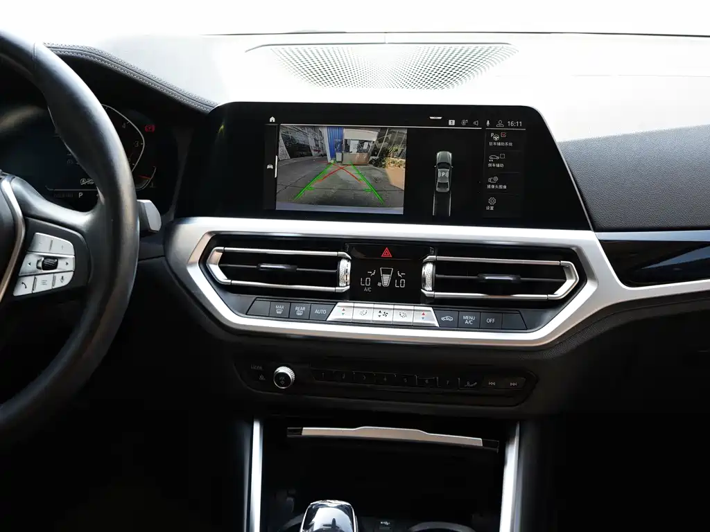 BMW 3 Series — миниатюра 15