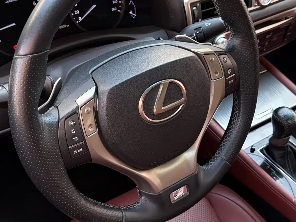 Lexus GS — миниатюра 17