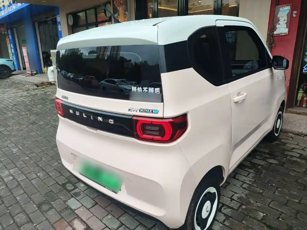 Wuling MINIEV — миниатюра 7