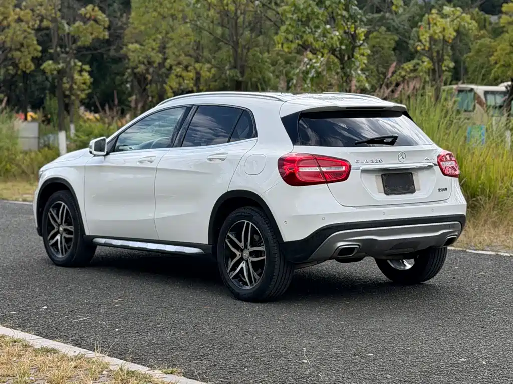 Mercedes-Benz GLA — миниатюра 26