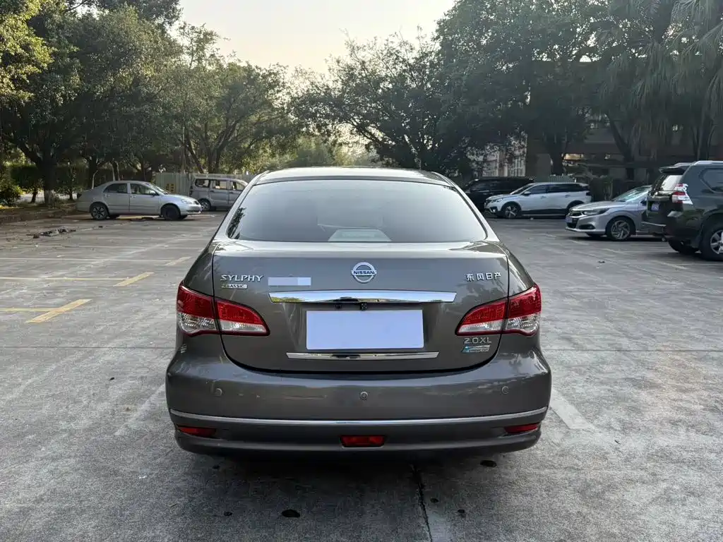 Nissan Sylphy — миниатюра 8