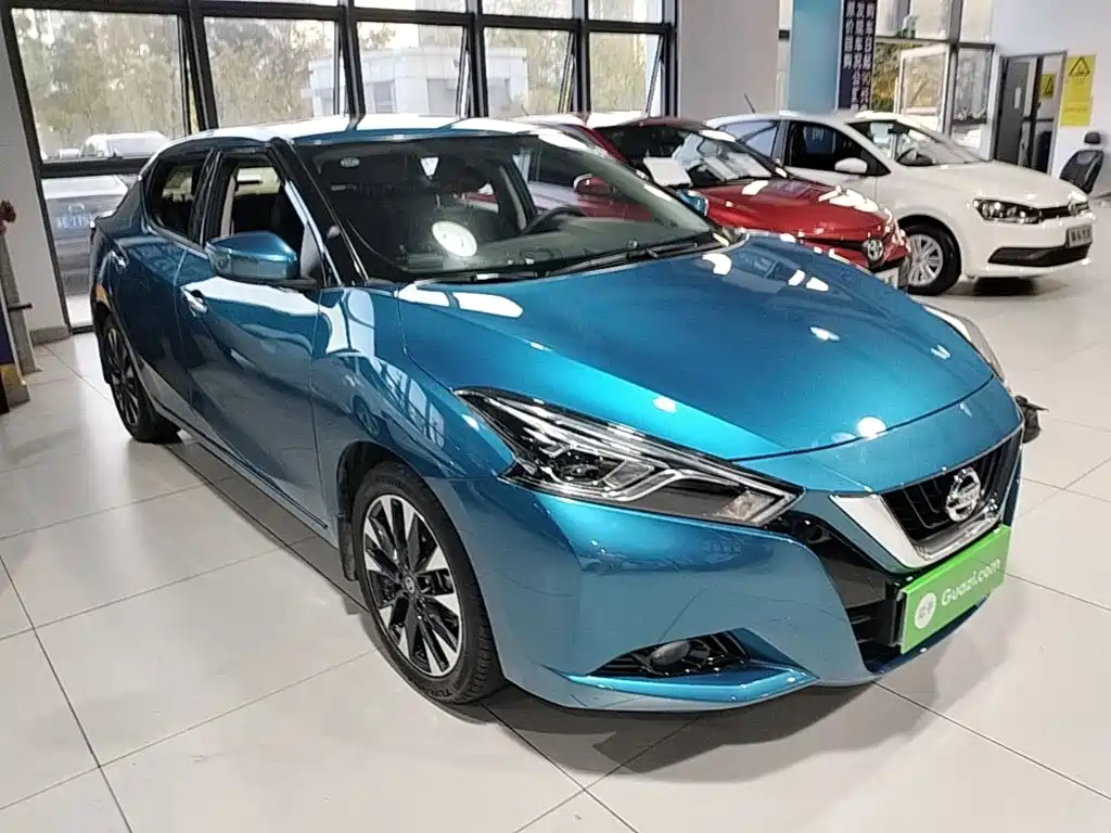 Nissan Bluebird — миниатюра 4
