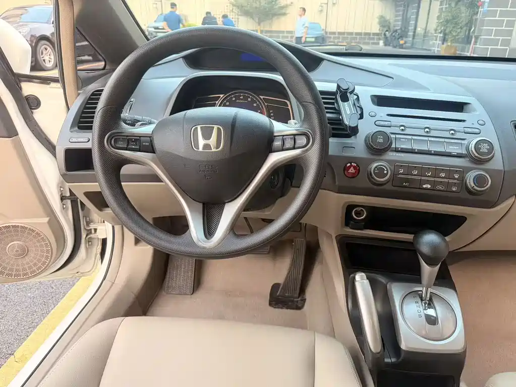 Honda Civic — миниатюра 17