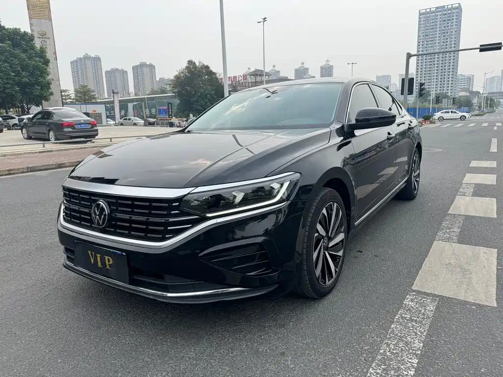 Volkswagen Passat 2023