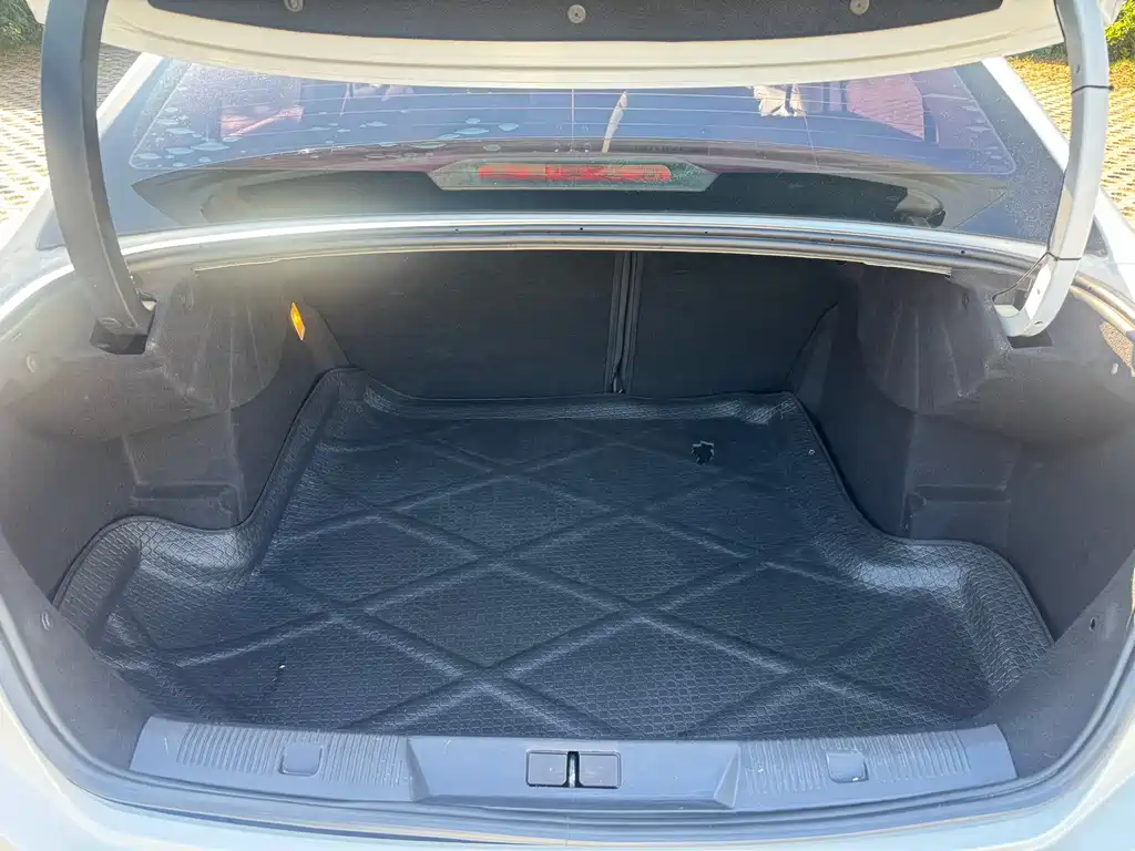 Citroen C4L — миниатюра 11