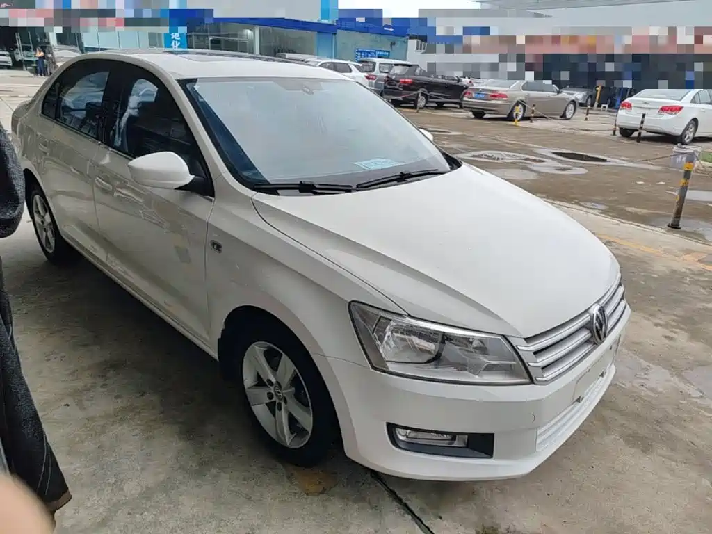 Volkswagen Santana — миниатюра 4