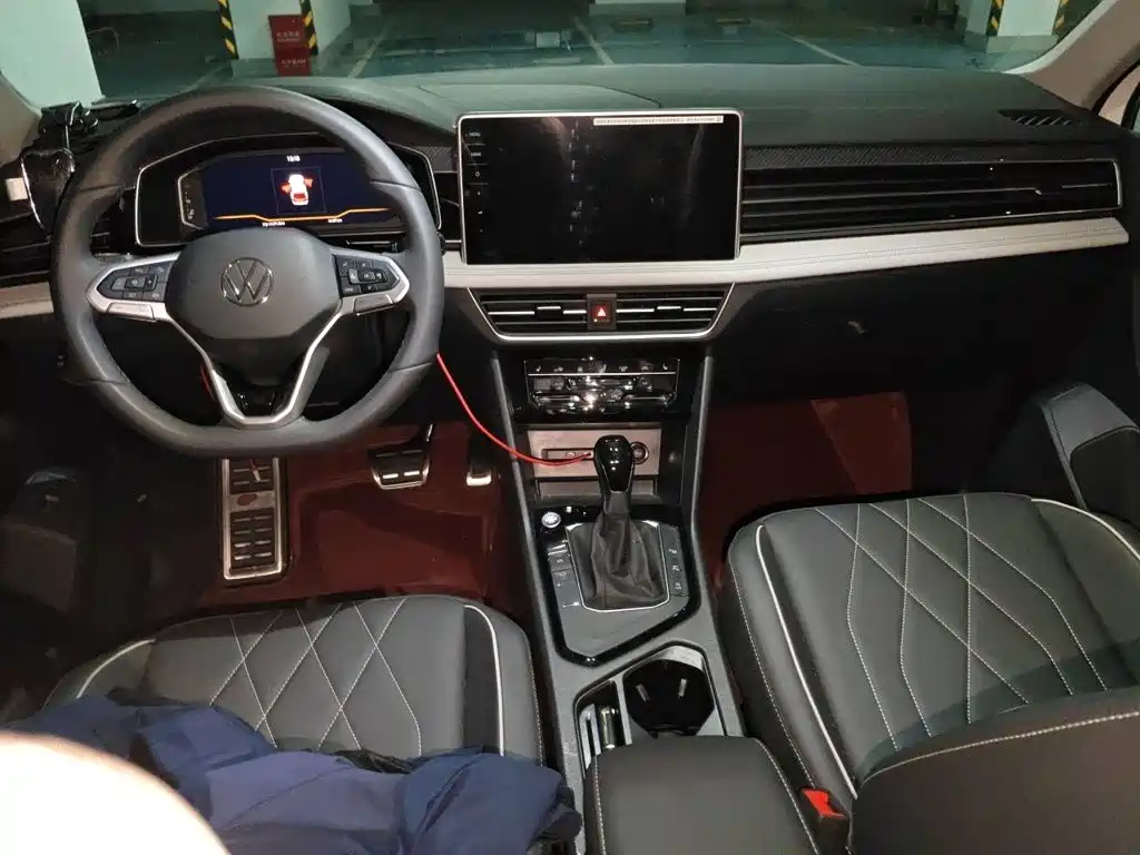 Volkswagen Tiguan L — миниатюра 13