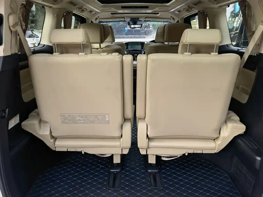 Toyota Alphard 2018 3.5L Luxury