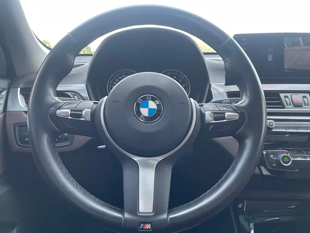 BMW X1 — миниатюра 12