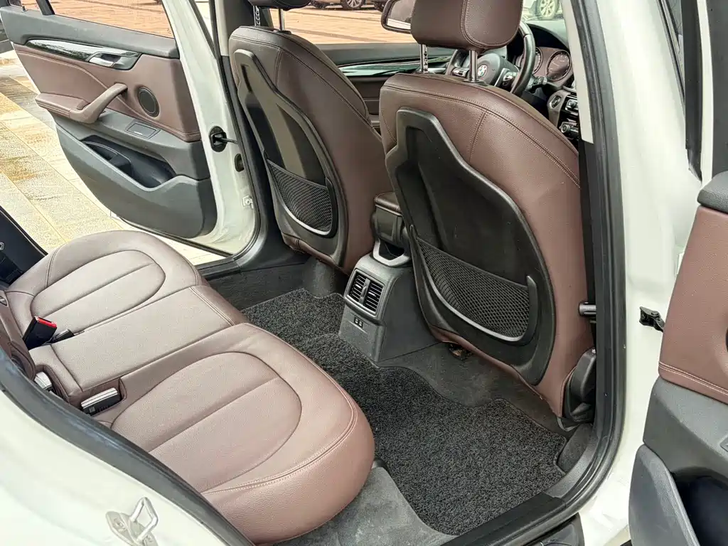 BMW X1 — миниатюра 8