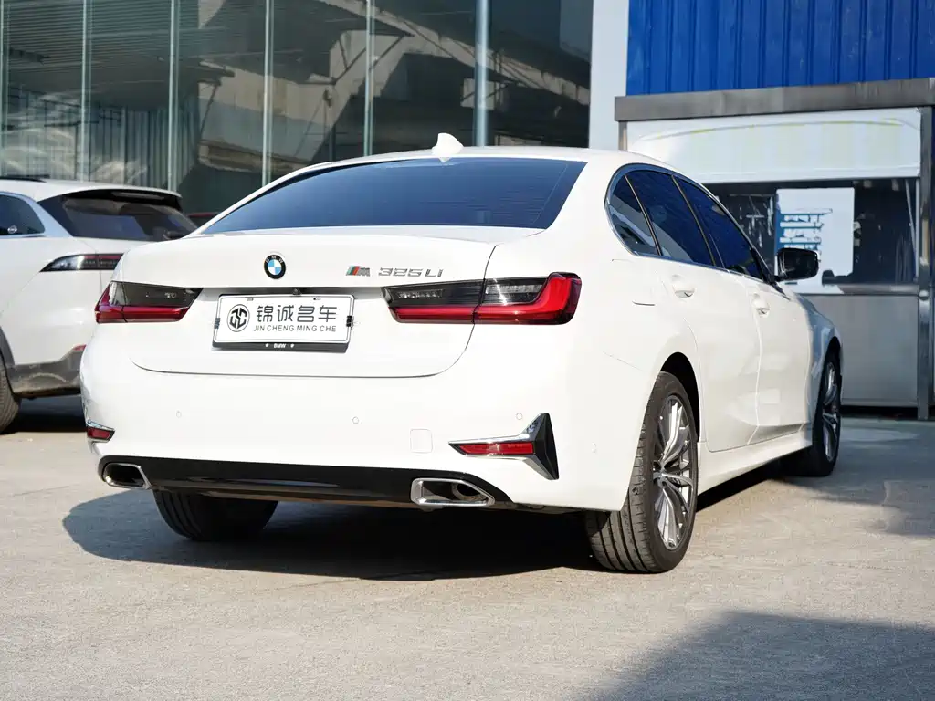 BMW 3 Series — миниатюра 9