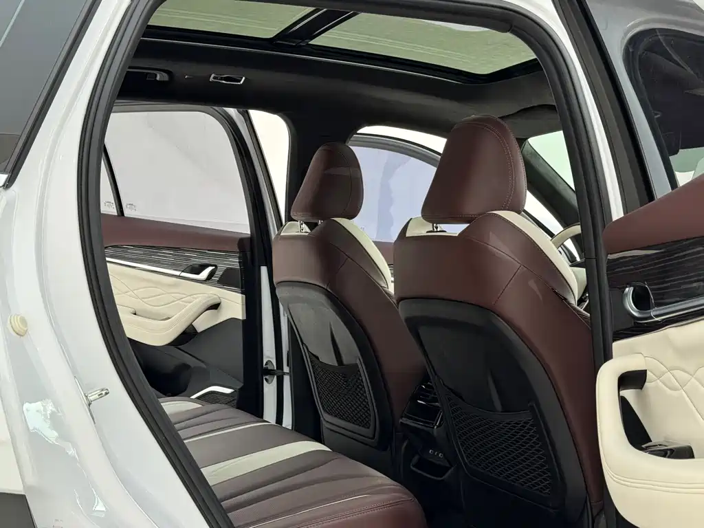 Geely Xingyue L — миниатюра 13