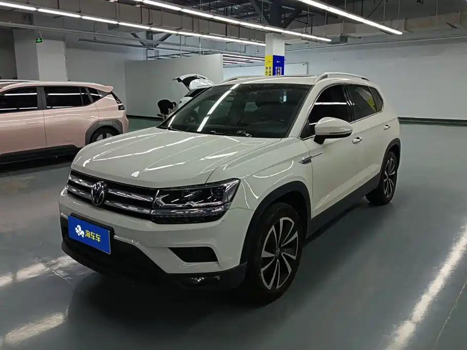Volkswagen Tharu