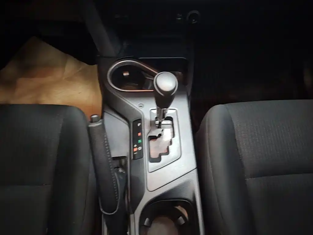 Toyota RAV4 — миниатюра 14