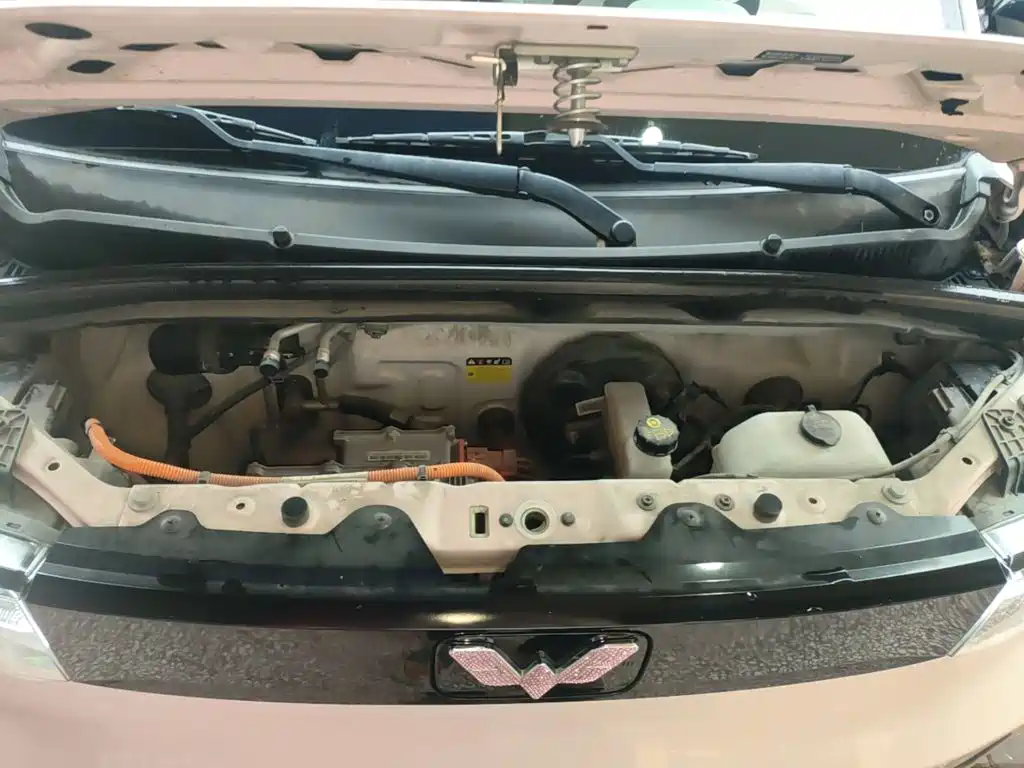 Wuling MINIEV — миниатюра 20