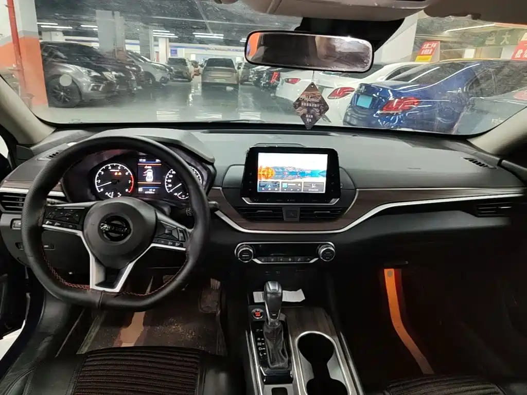 Nissan Teana — миниатюра 10