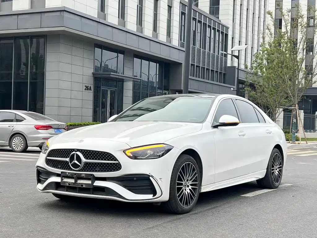 Mercedes-Benz C-Class 2022