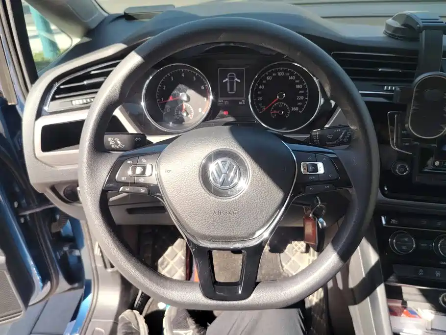 Volkswagen Touran — миниатюра 15